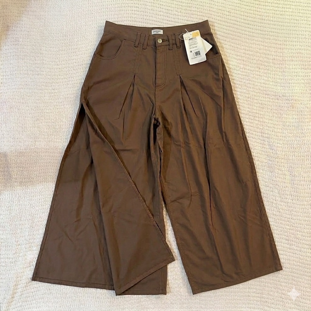 NWT Gloria Jeans Brown Wide Leg Pleated Slit Pants L